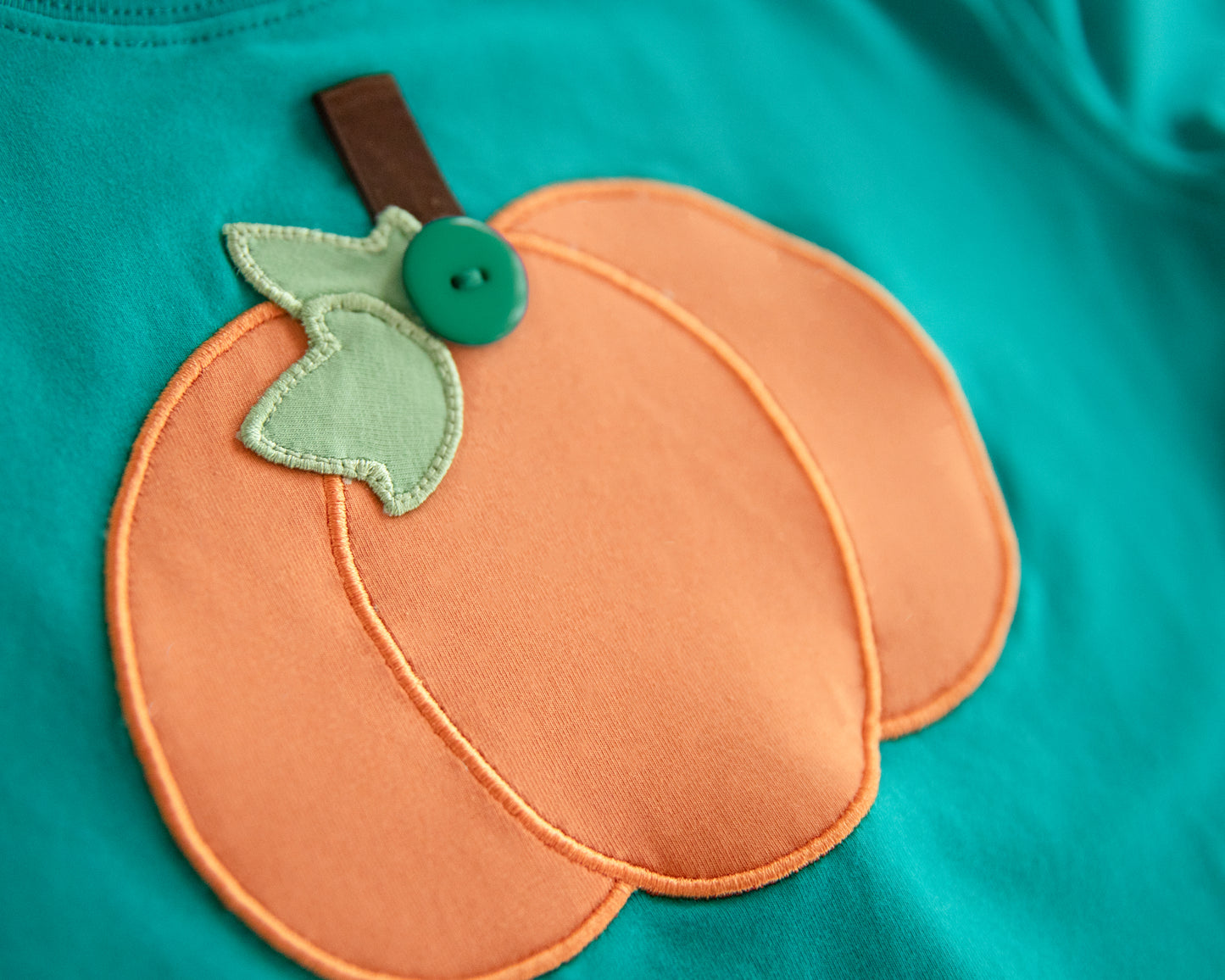 Hello Pumpkin Tee (Ready to Ship)